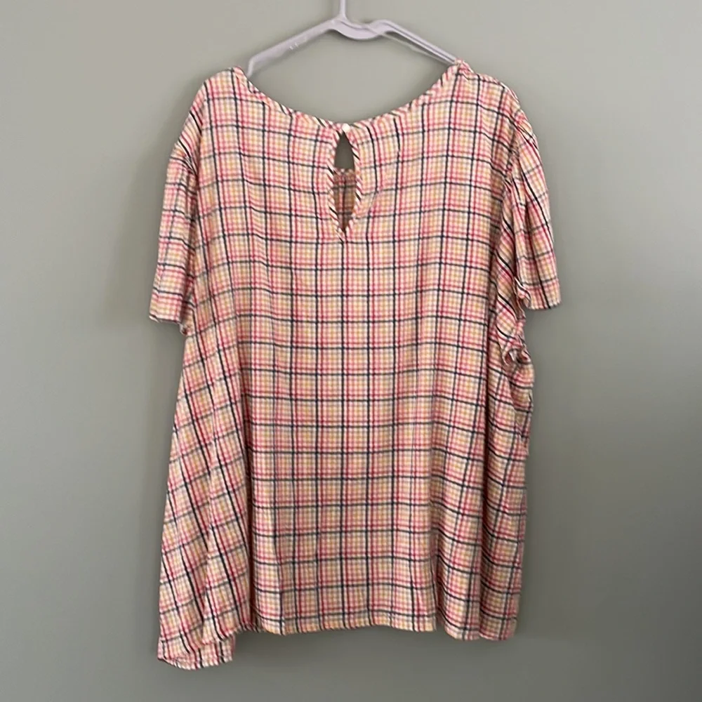 St John’s Bay Women’s checkered short sleeve top size 3X NWT - Picture 2 of 7